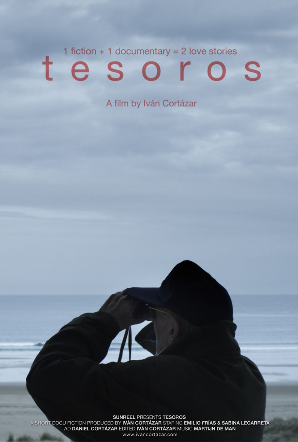 Poster for the short film Tesoros featuring a man with binoculars on an empty beach